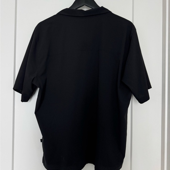 Lululemon Airing Easy Camp Collar Black Men's Shirt - Picture 2 of 2